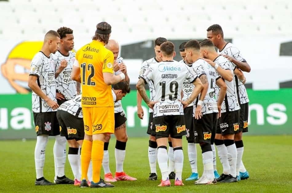 Corinthians conta com perfil disciplinado para evitar perder titulares pendurados para o clássico