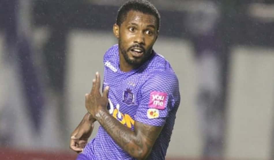 Rhayner exalta empate do Hiroshima com o líder da J-League e diz: 'Somos capazes de evoluir no campeonato'
