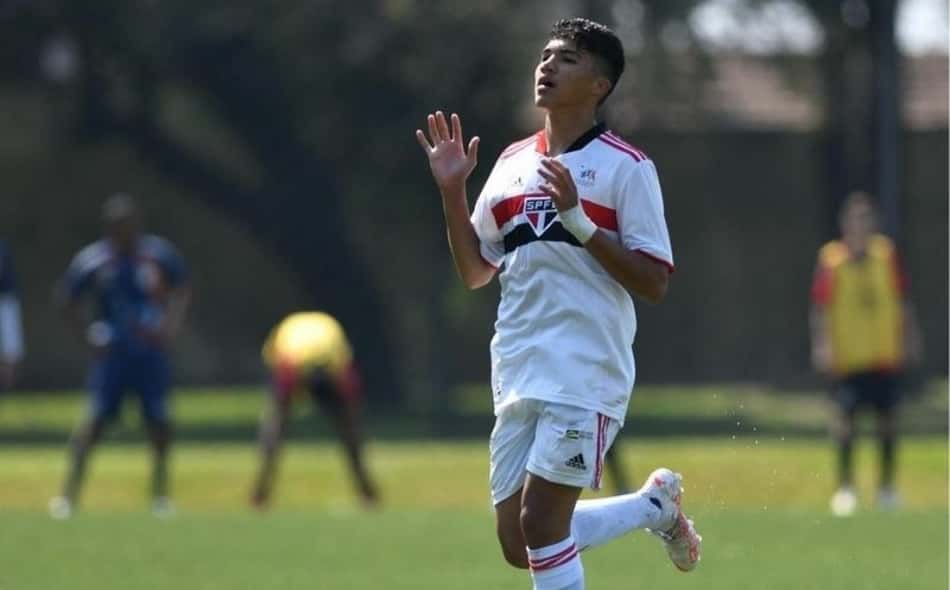 William Gomes, meia da base do São Paulo