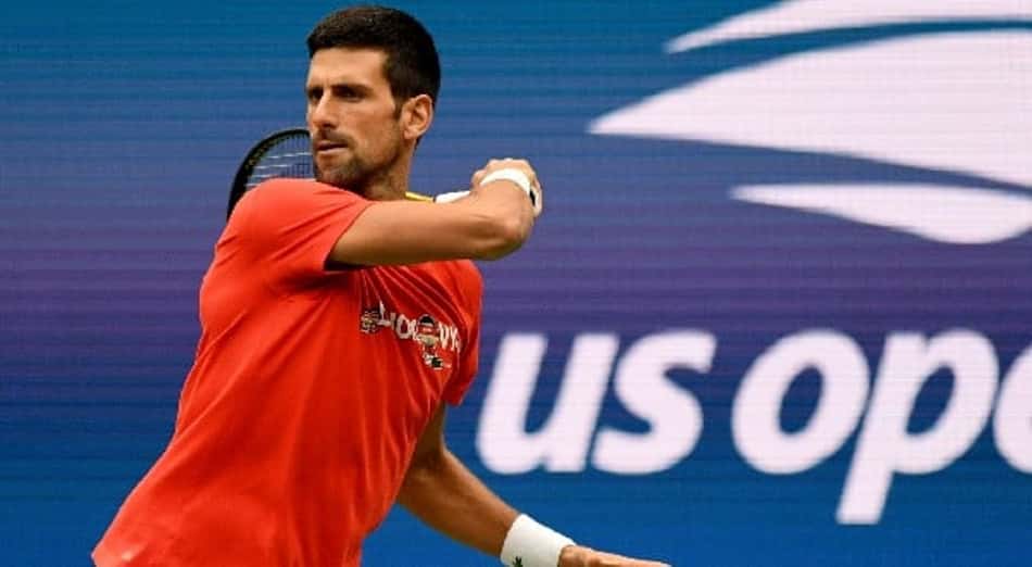 Djokovic vai jogar ainda este ano, só não definiu onde