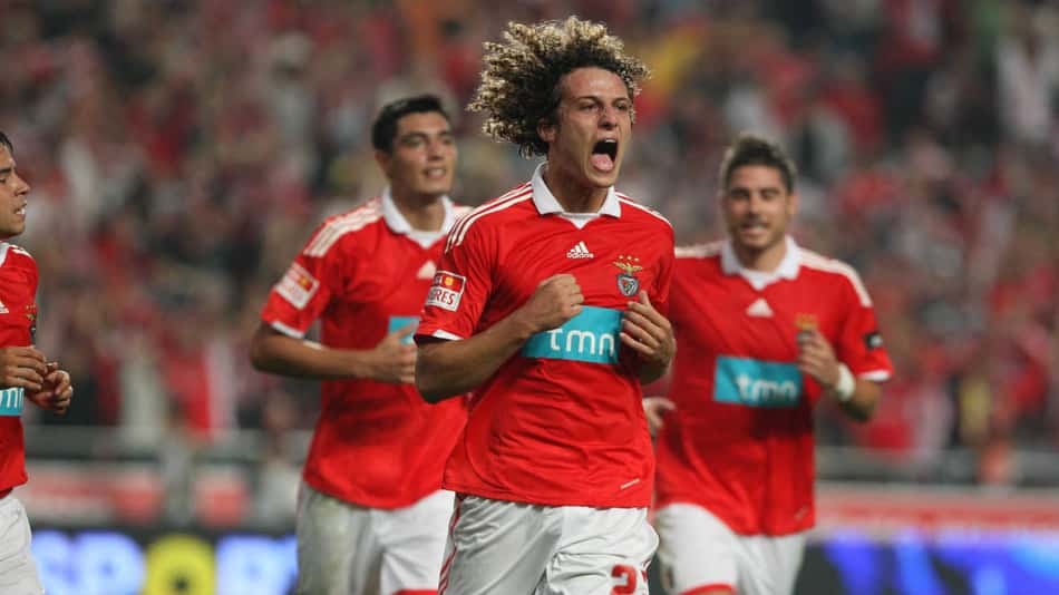 Classificação do Benfica à Champions rende R$ 231 milhões e pode ajudar em interesse por David Luiz