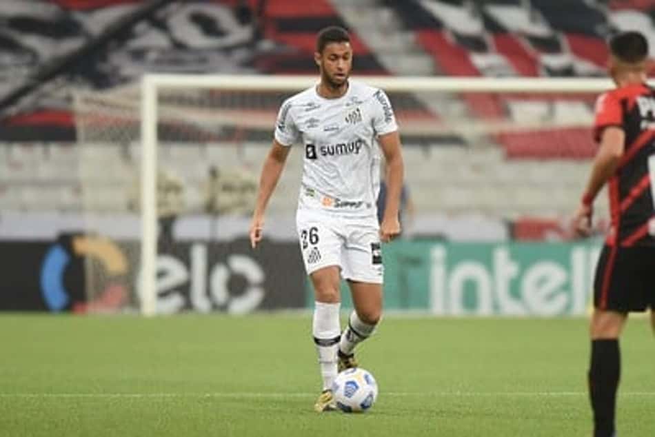Robson fica próximo de retornar, mas Luiz Felipe e Kaiky seguem fora