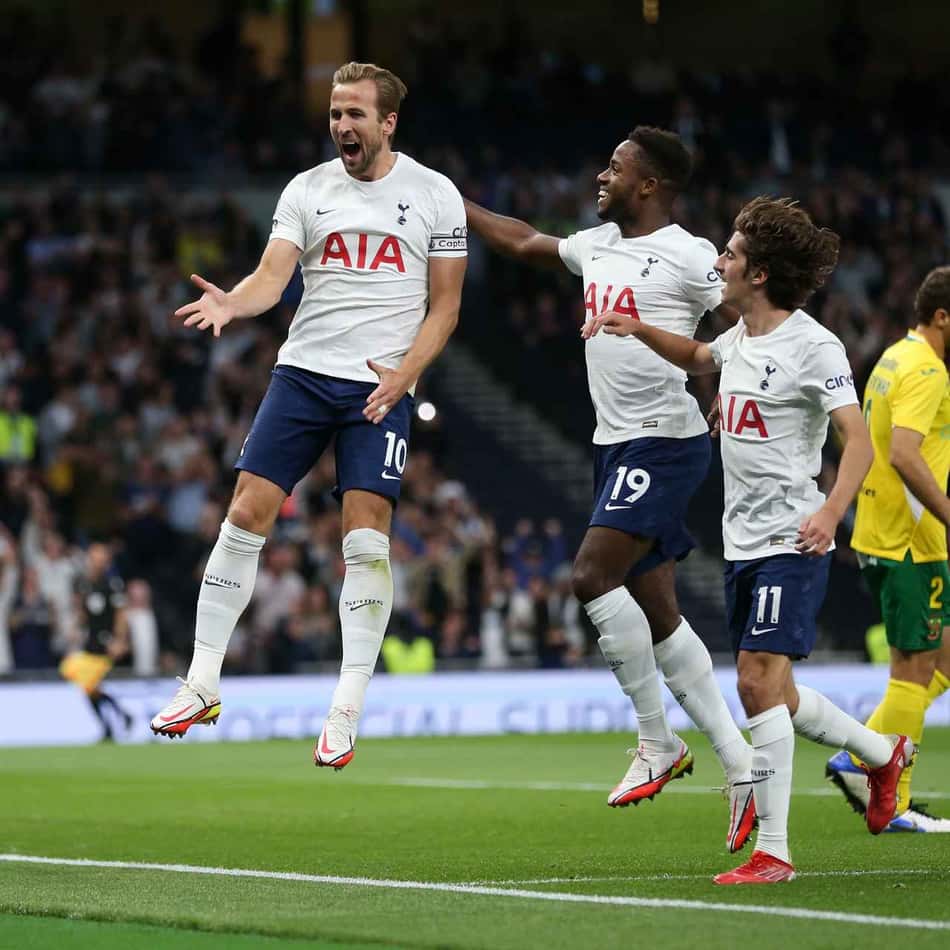 Kane marca, Tottenham bate o Paços de Ferreira e avança à fase de grupos da Conference League