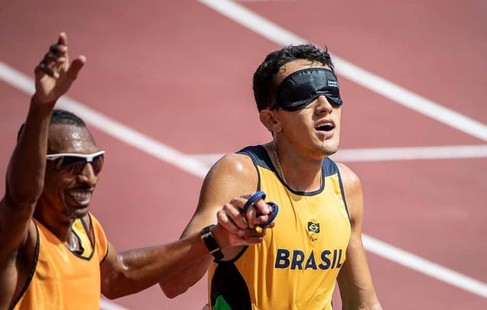 Yeltsin Jacques vence os 1.500m e conquista o centésimo ouro do Brasil na história das Paralimpíadas