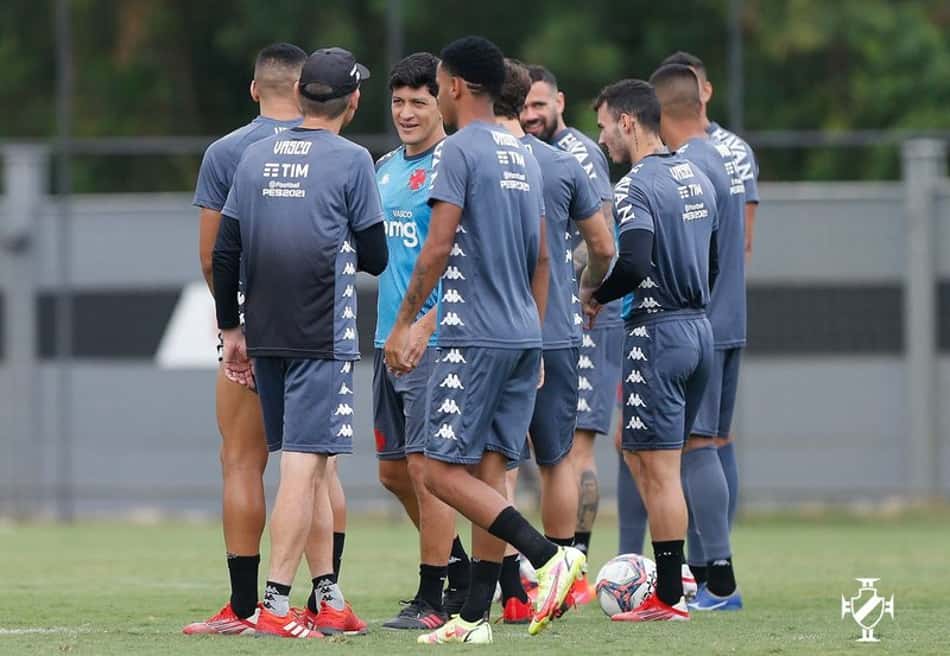 Vasco está escalado para a partida contra a Ponte Preta pela Série B; veja o time e onde assistir