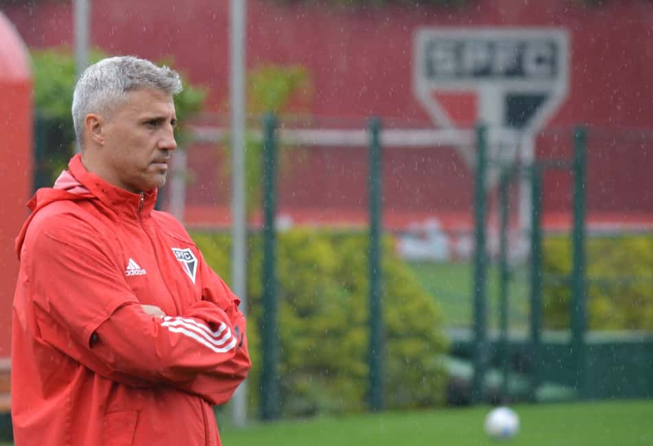 Em jejum de vitórias, São Paulo encara time com bom retrospecto contra paulistas