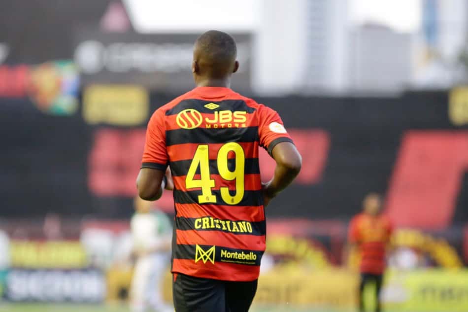 Jovem atacante vibra com primeira chance de titular no Sport: 'Melhor presente de aniversário'
