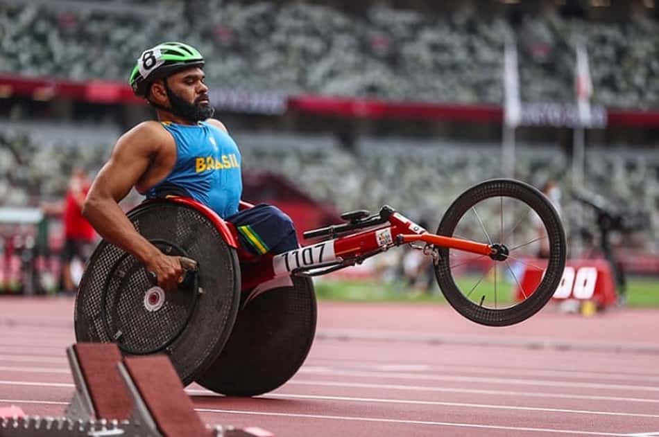 Dois brasileiros garantem vaga nas finais dos 100m no atletismo nos Jogos Paralímpicos