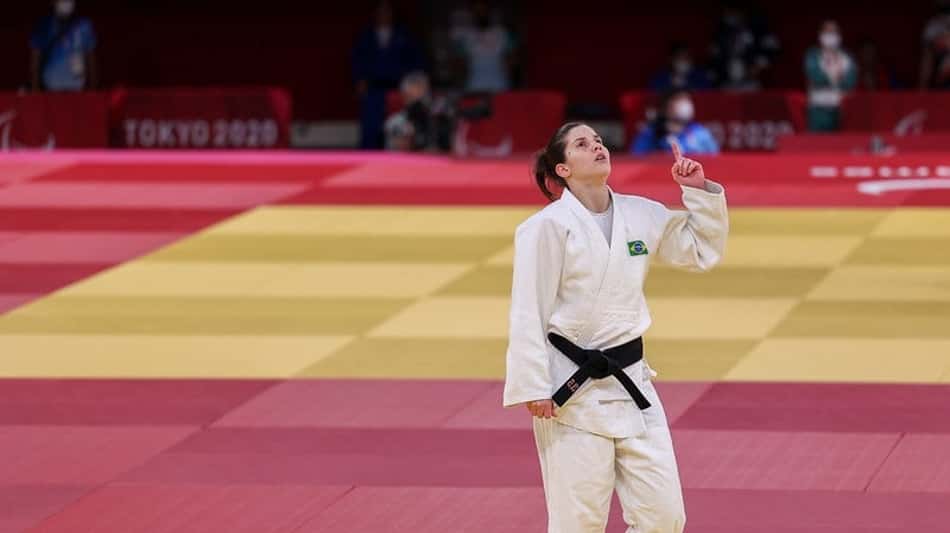Judô: Alana Maldonado conquista medalha de ouro e Meg Emmerich fica com o bronze nas Paralimpíadas
