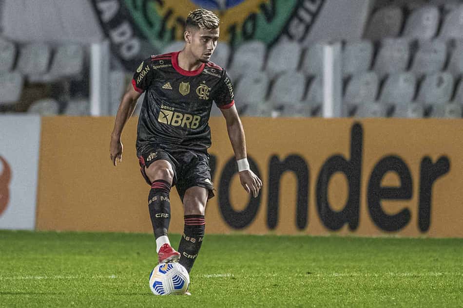 Andreas Pereira e Flamengo são absolvidos no STJD
