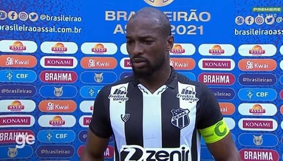 Luiz Otávio sai em defesa do técnico Tiago Nunes