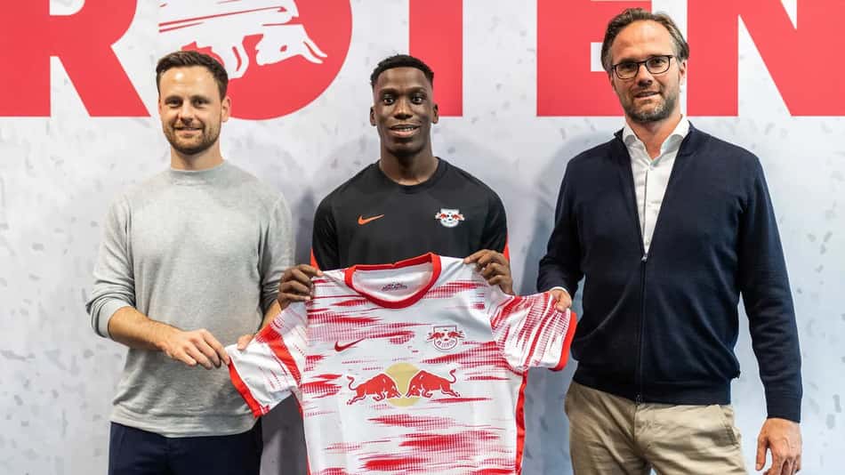 Ilaix Moriba deixa o Barcelona e acerta com o RB Leipzig