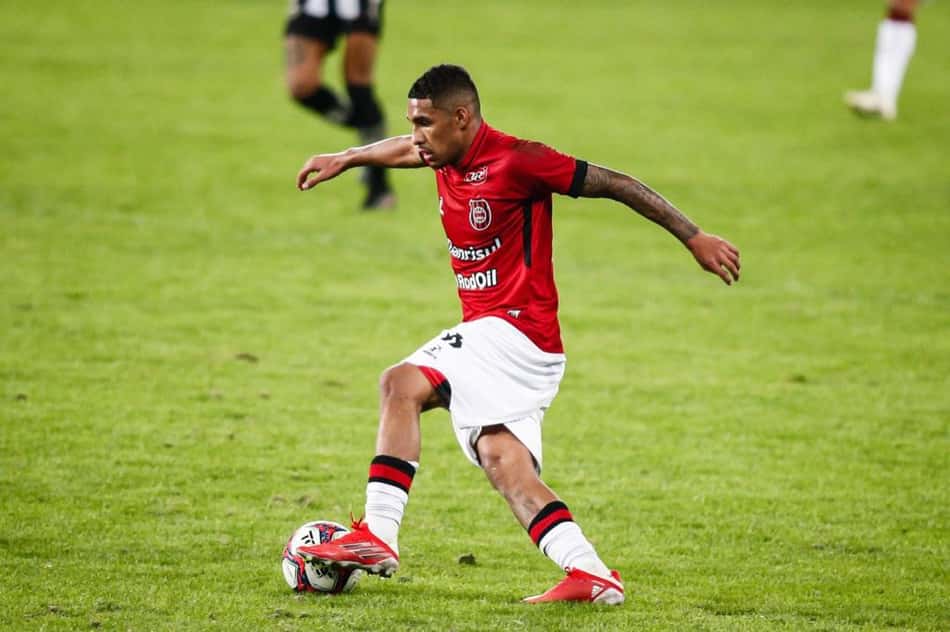 Lateral do Brasil de Pelotas lamenta 'falta de sorte' na Série B