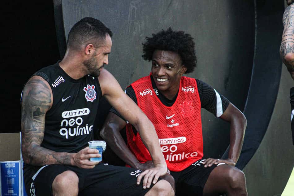 Willian e Renato Augusto