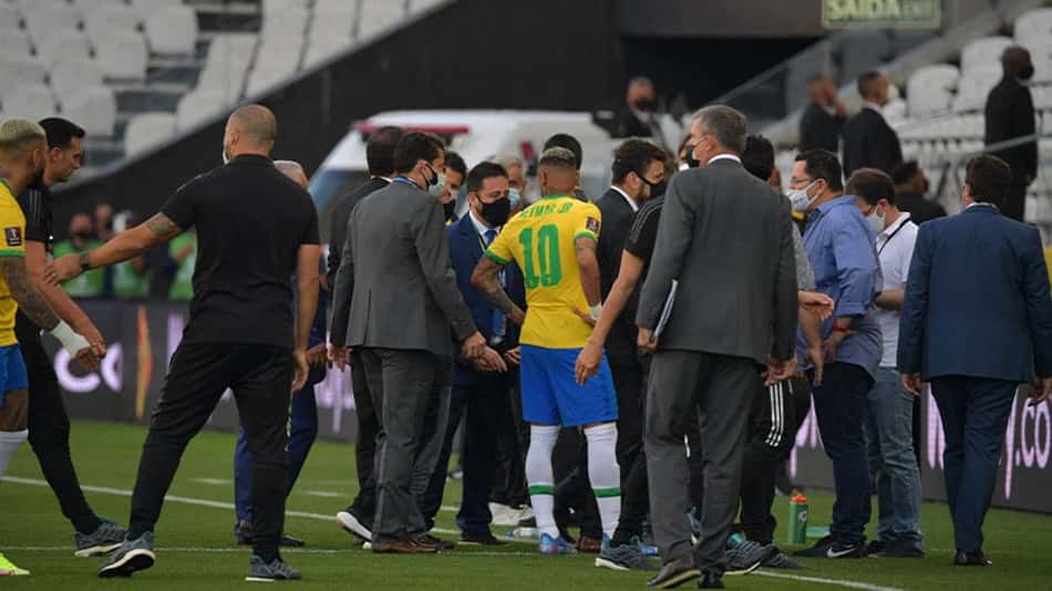 Conmebol suspende a partida entre Brasil e Argentina; quatro atletas argentinos violaram leis sanitárias