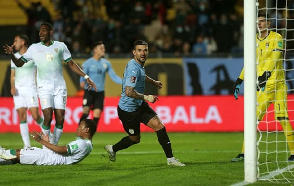 Arrascaeta comemora o seu desempenho no Uruguai parecido com o Flamengo