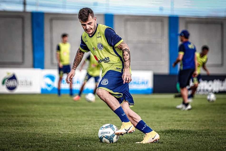 Titular do Confiança, João Paulo espera sequência positiva com a equipe na reta final da Série B