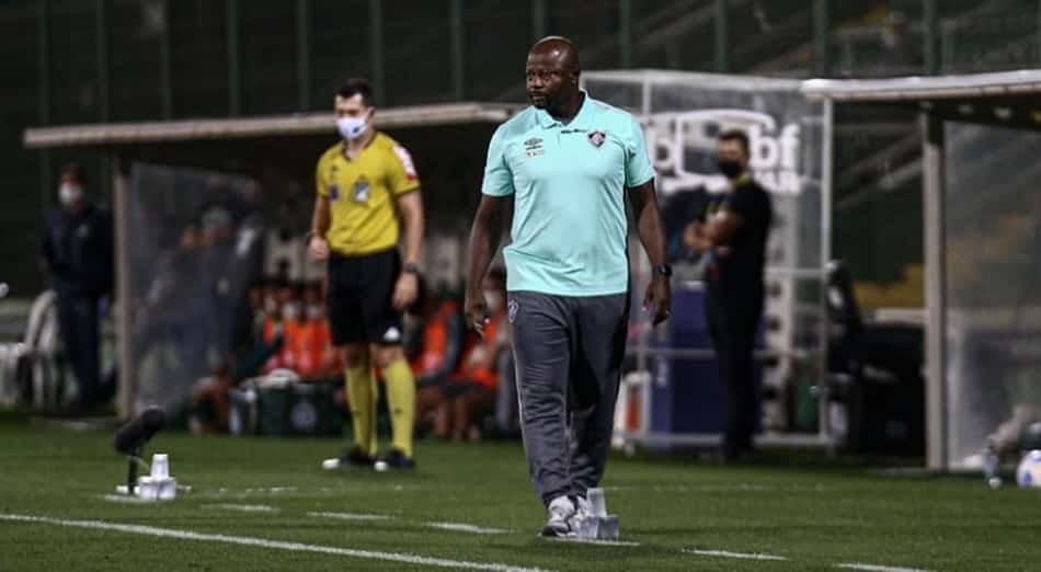Há 15 jogos sem perder, Marcão iguala invencibilidade de Muricy Ramalho pelo Fluminense em 2010