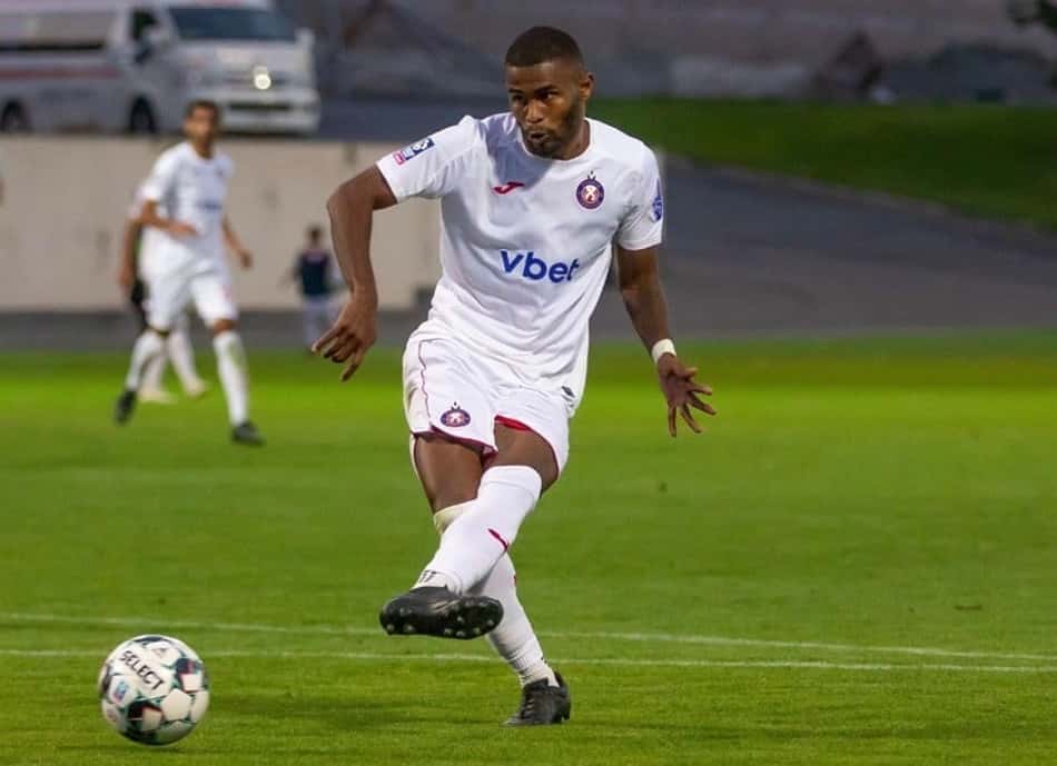 Ex-Paraná, lateral fala sobre experiência de atuar no futebol da Armênia: 'O nível aumentou'