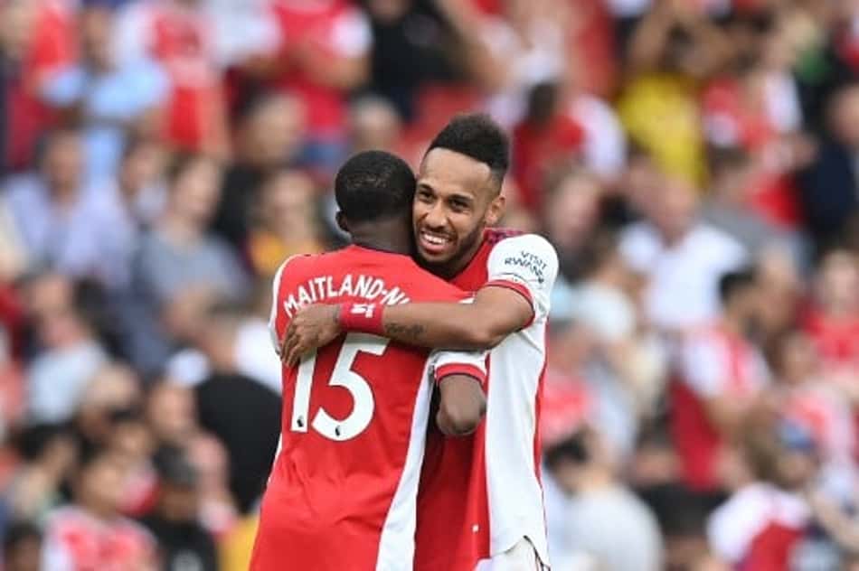 Arsenal bate Norwich em casa e conquista primeira vitória na Premier League