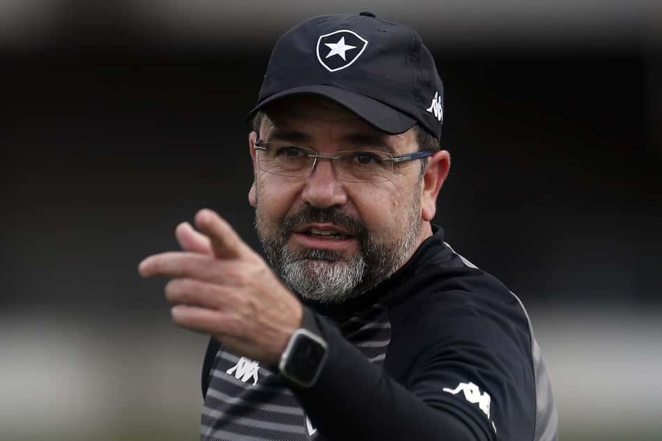 Reta final: Botafogo entra nos últimos compromissos da Série B com bons números e confrontos diretos