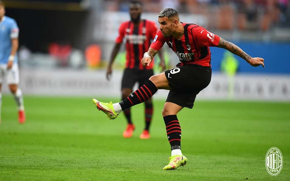 A pedido de Guardiola, Manchester City monitora o lateral Theo Hernández, do Milan