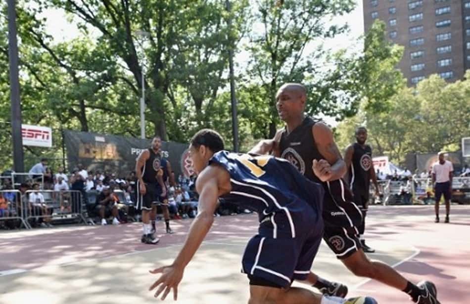 NBA considera realizar jogos em quadras abertas