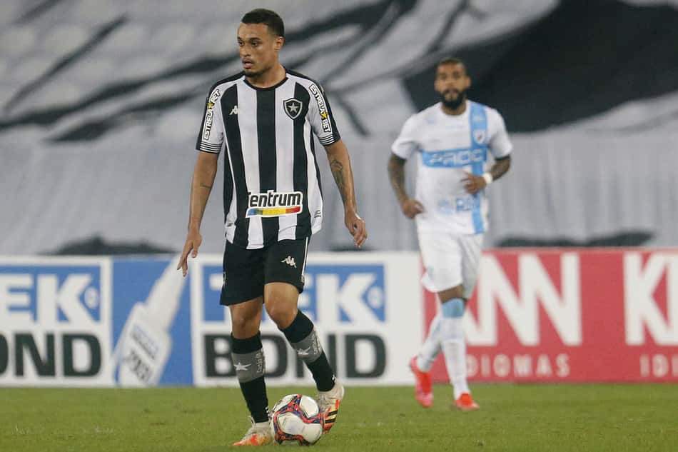 Meio-campo sem Chay, Ronald e torcida: saiba o que ficar de olho no Botafogo contra o Confiança