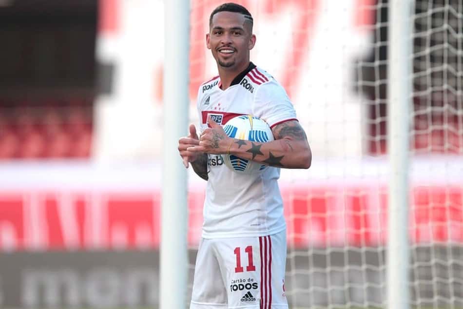 Artilheiro do Brasileirão 2020, Luciano relembra nove anos do seu primeiro gol na carreira: 'Especial'