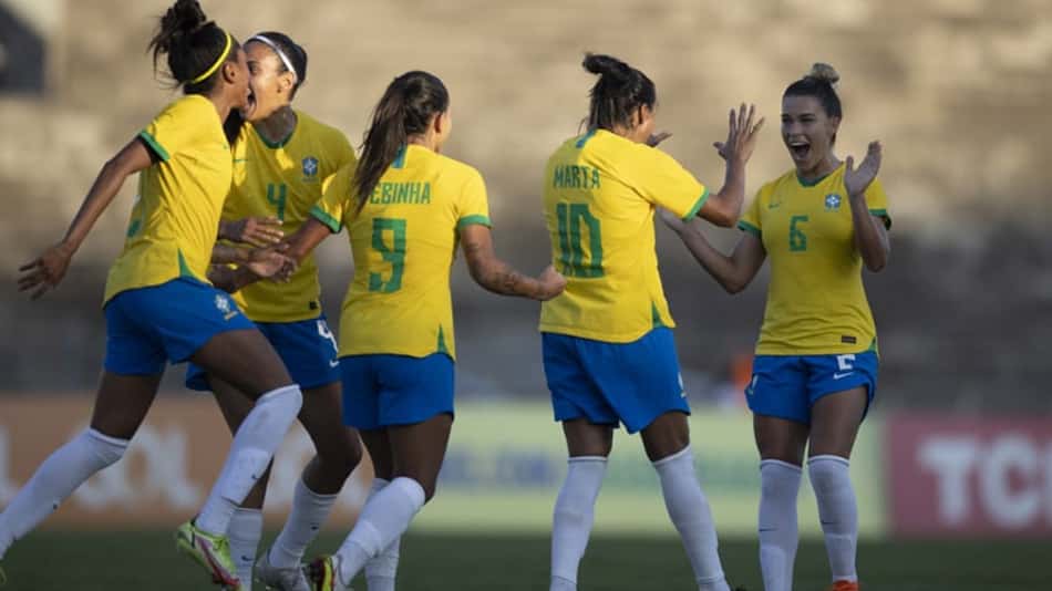 Marta faz golaço, e Seleção feminina atropela a Argentina no segundo amistoso na Paraíba