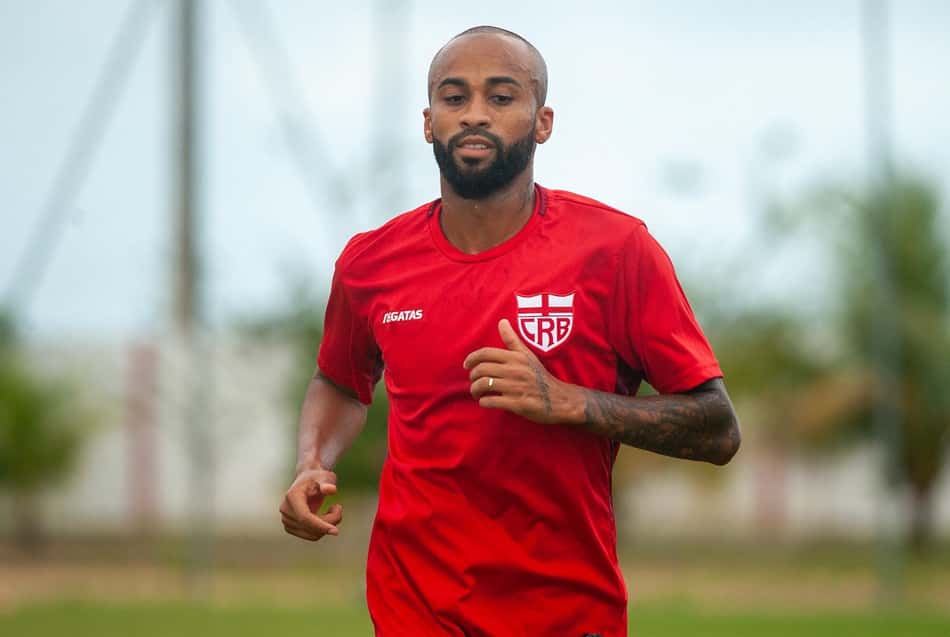 Wesley espera boa sequência do CRB na Série B e deseja terminar o ano em alta no Galo
