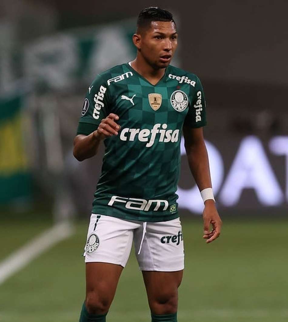 Rony é líder no ranking geral de impedimentos do Brasileirão e na Libertadores