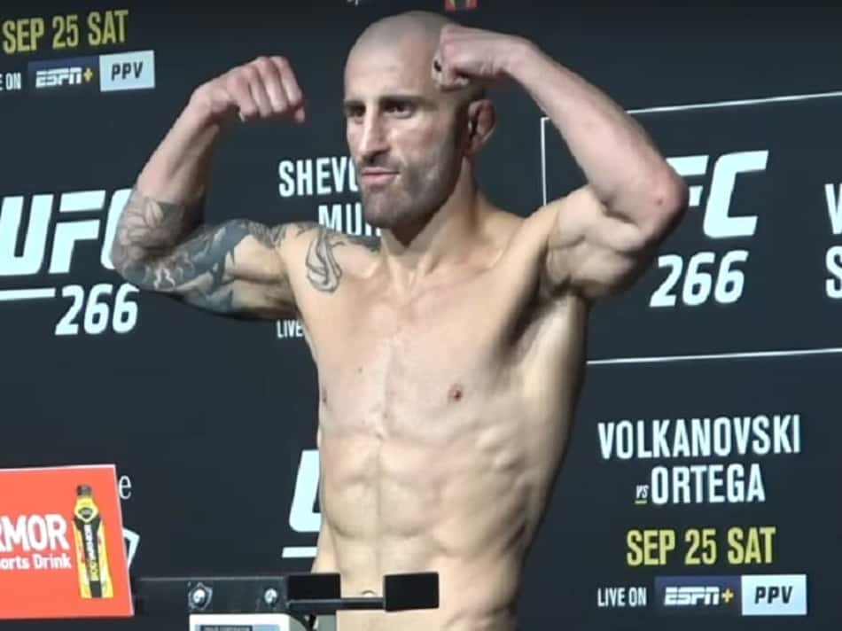 Prestes a defender cinturão peso-pena, Volkanovski já pensa em 'Do Bronx' em possível duelo pelo título peso-leve: 'Épico'