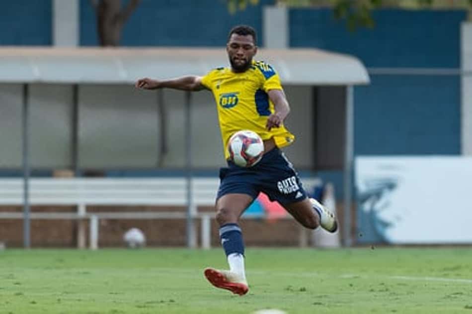 Thiago tem propostas para deixar o Cruzeiro e aguarda posição do clube