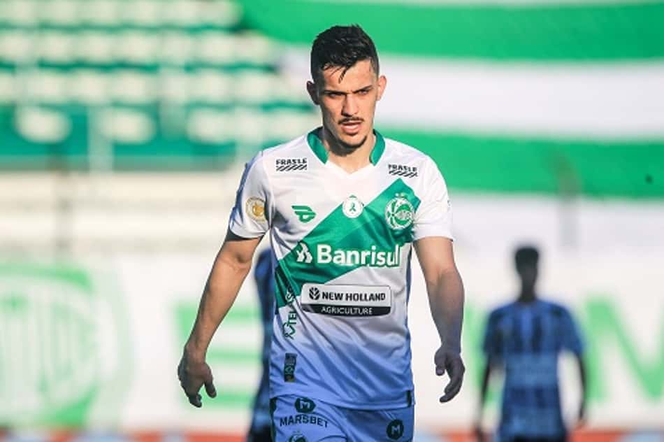 Destaque diante do Santos, Guilherme Castilho valoriza vitória do Juventude