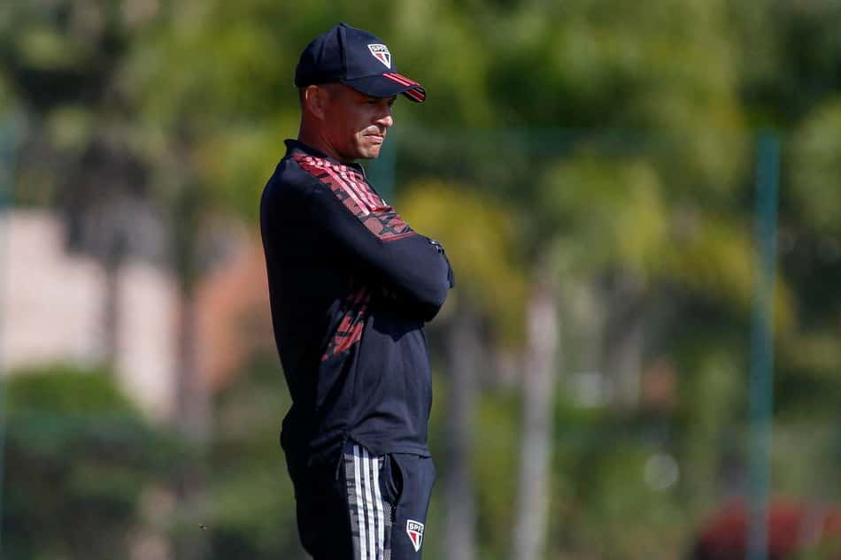 Alex avalia desempenho do São Paulo na primeira fase do Paulista Sub-20 e projeta novos desafios