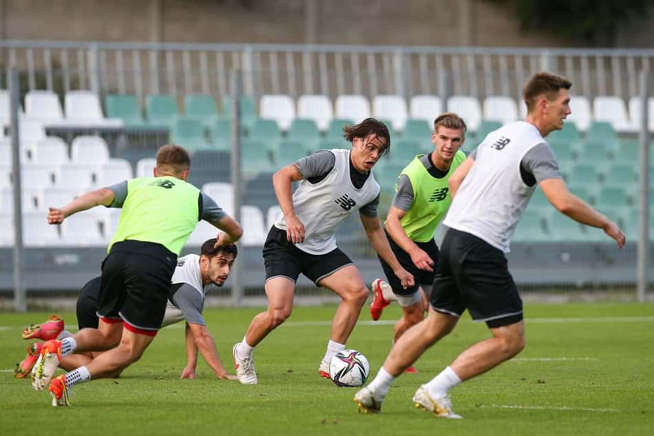 Em alta no Lechia Gdansk, Conrado marca e dá assistência em show no Campeonato Polonês