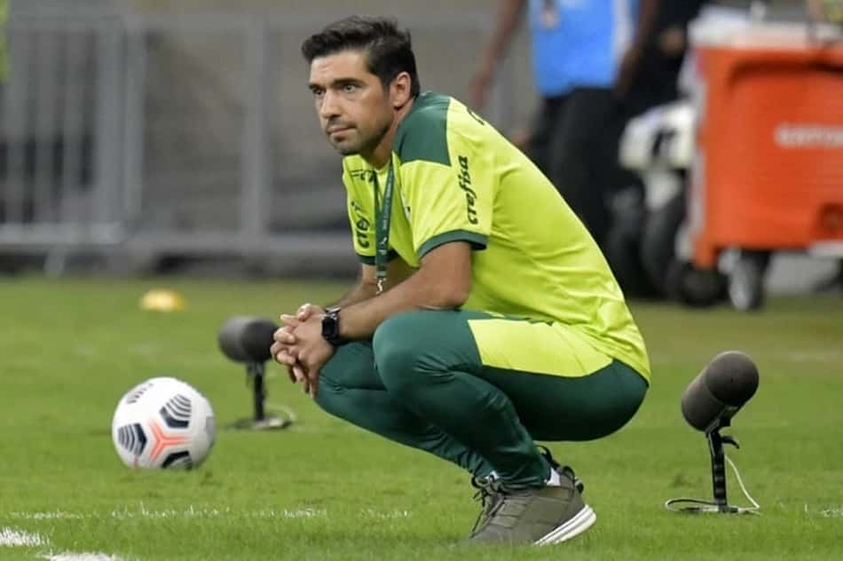 Empresário de Abel Ferreira garante permanência do técnico e cita possível renovação com Palmeiras