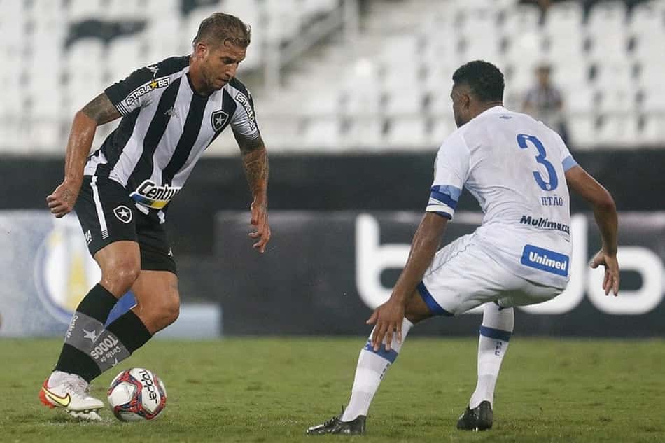 Rafael Moura cobra dívidas do Botafogo em rede social: 'Vamos resolver a situação do ano passado'