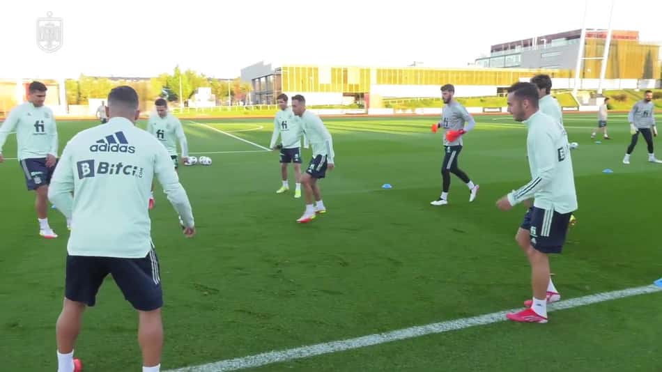 Espanha se prepara para encarar a Itália na semifinal da UEFA Nations League