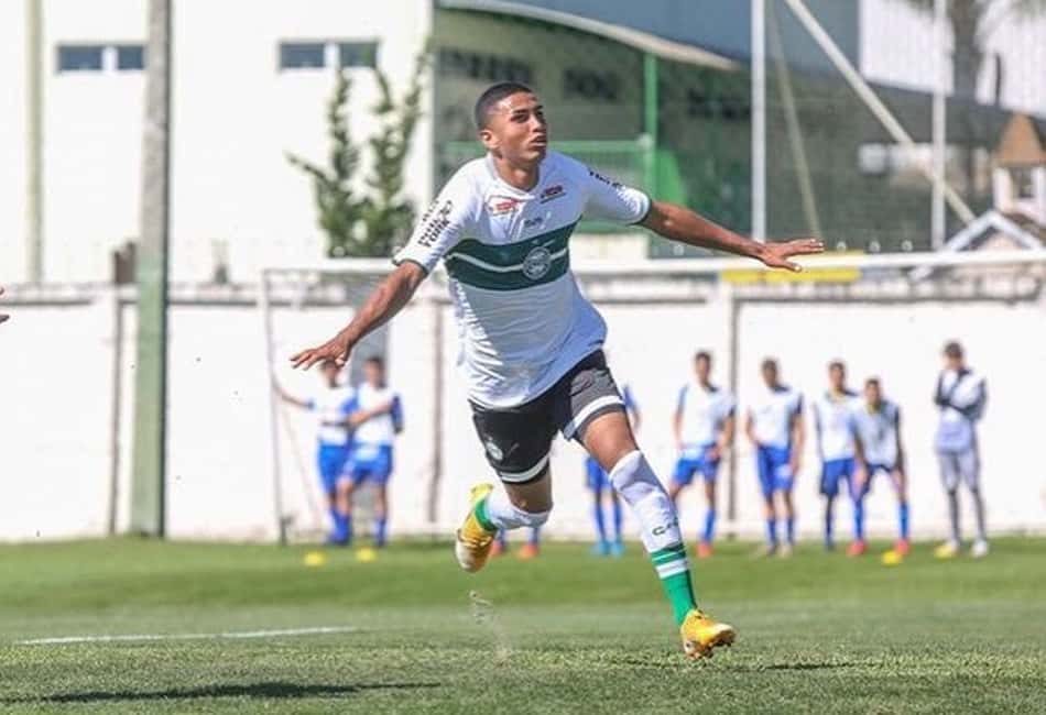 Ruan Lucas fala sobre história no Coritiba em material especial do clube