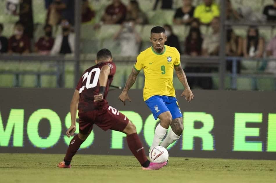 Tite comenta concorrência no ataque da Seleção e chances de Gabriel Jesus na Copa do Mundo