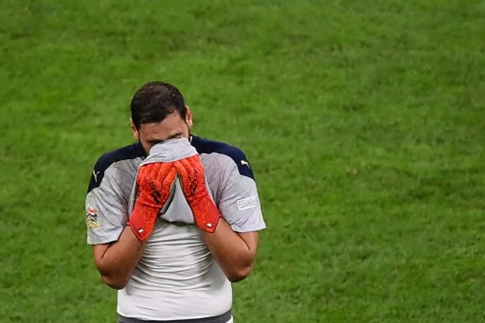 Empresário de Donnarumma critica vaias ao goleiro: 'Vergonhoso'
