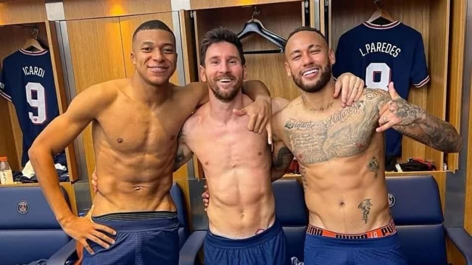Efeito galácticos do PSG: Foto com Neymar, Messi e Mbappé é a mais curtida do brasileiro em 2021