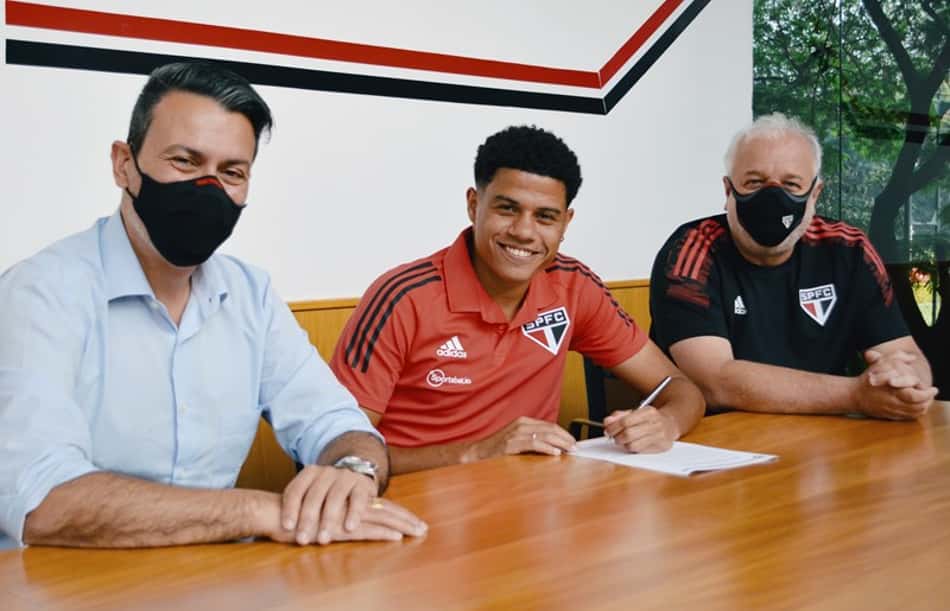 São Paulo acerta renovação de contrato de Gabriel Sara até 2024
