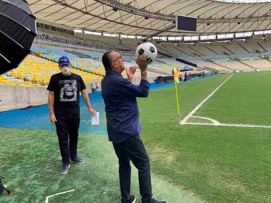 Galvão Bueno celebra retorno ao Maracanã: 'Graças a Deus e à ciência'