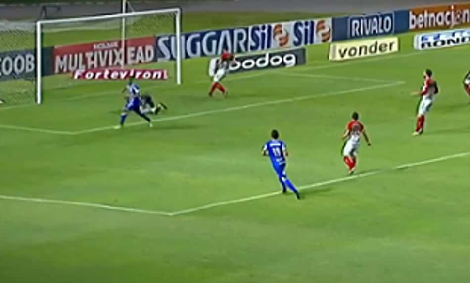 No Rei Pelé, CSA goleia o Brusque e sonha com vaga no G4