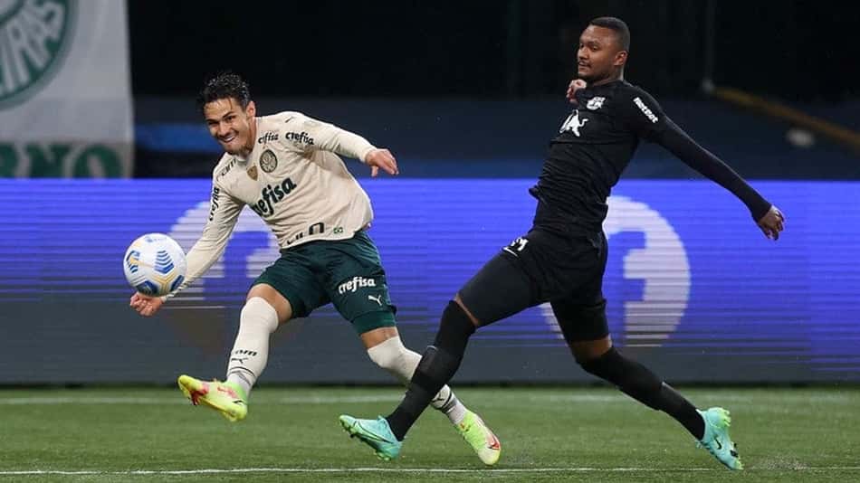 Veiga lamenta nova derrota e normaliza vaias da torcida: 'Tem total liberdade de criticar'