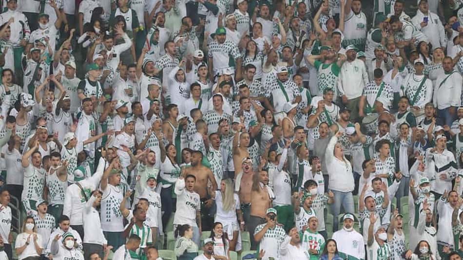 Palmeiras tem pior público no Allianz Parque e pode ter prejuízo mesmo com volta da torcida