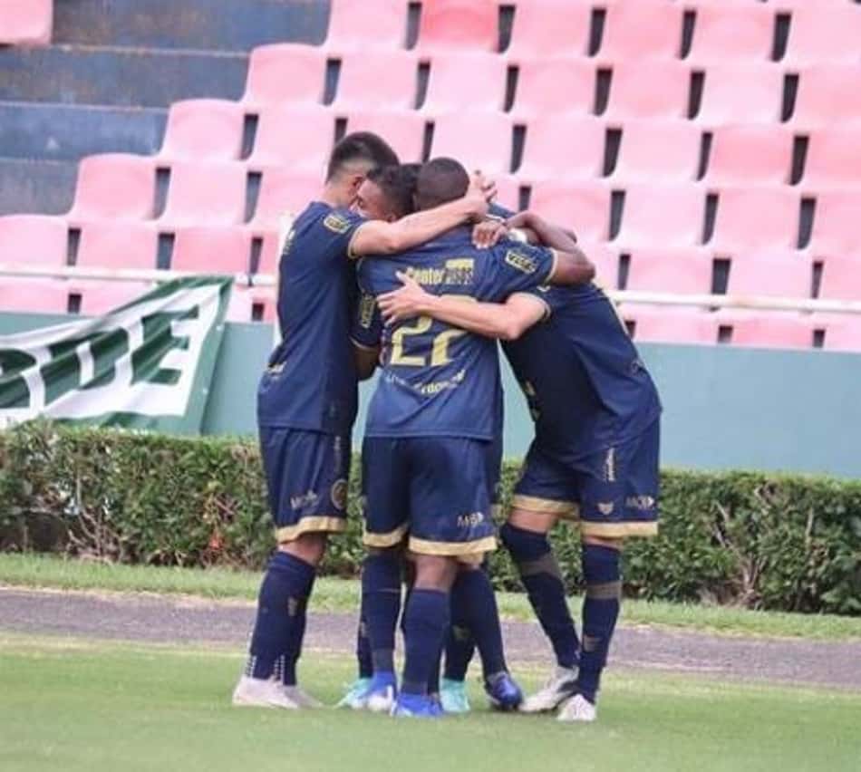 Série D: Aparecidense fica perto do acesso